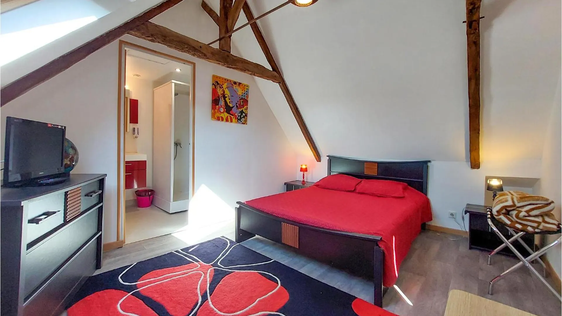 6 Bedroom Lovely Home In Tréguier